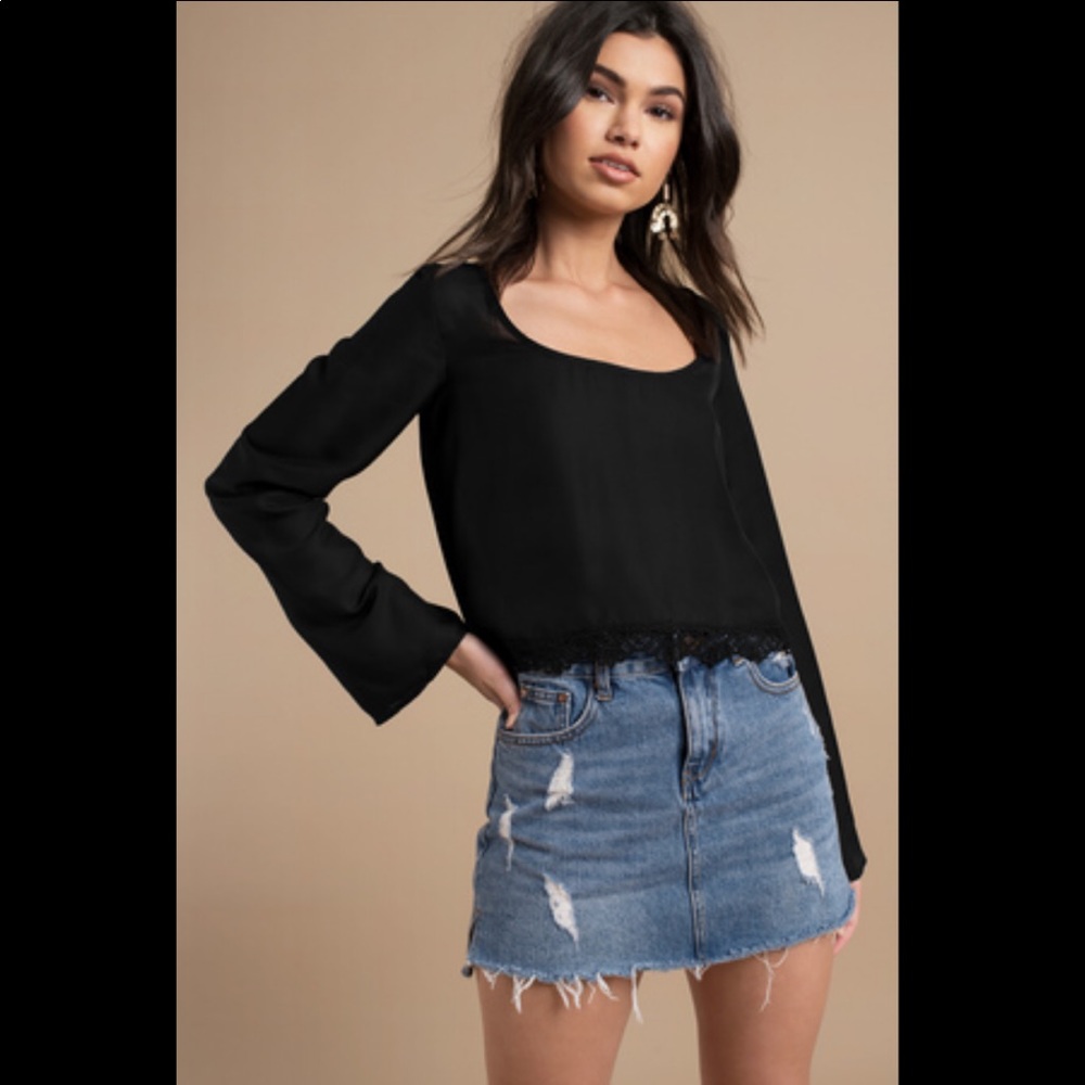 Adelisa Cropped Top